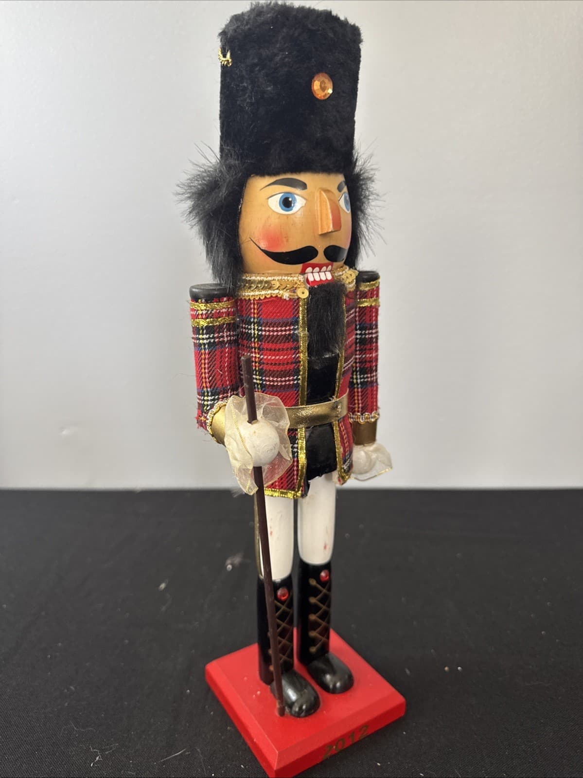 Nut Crackers - Thumbnail 2