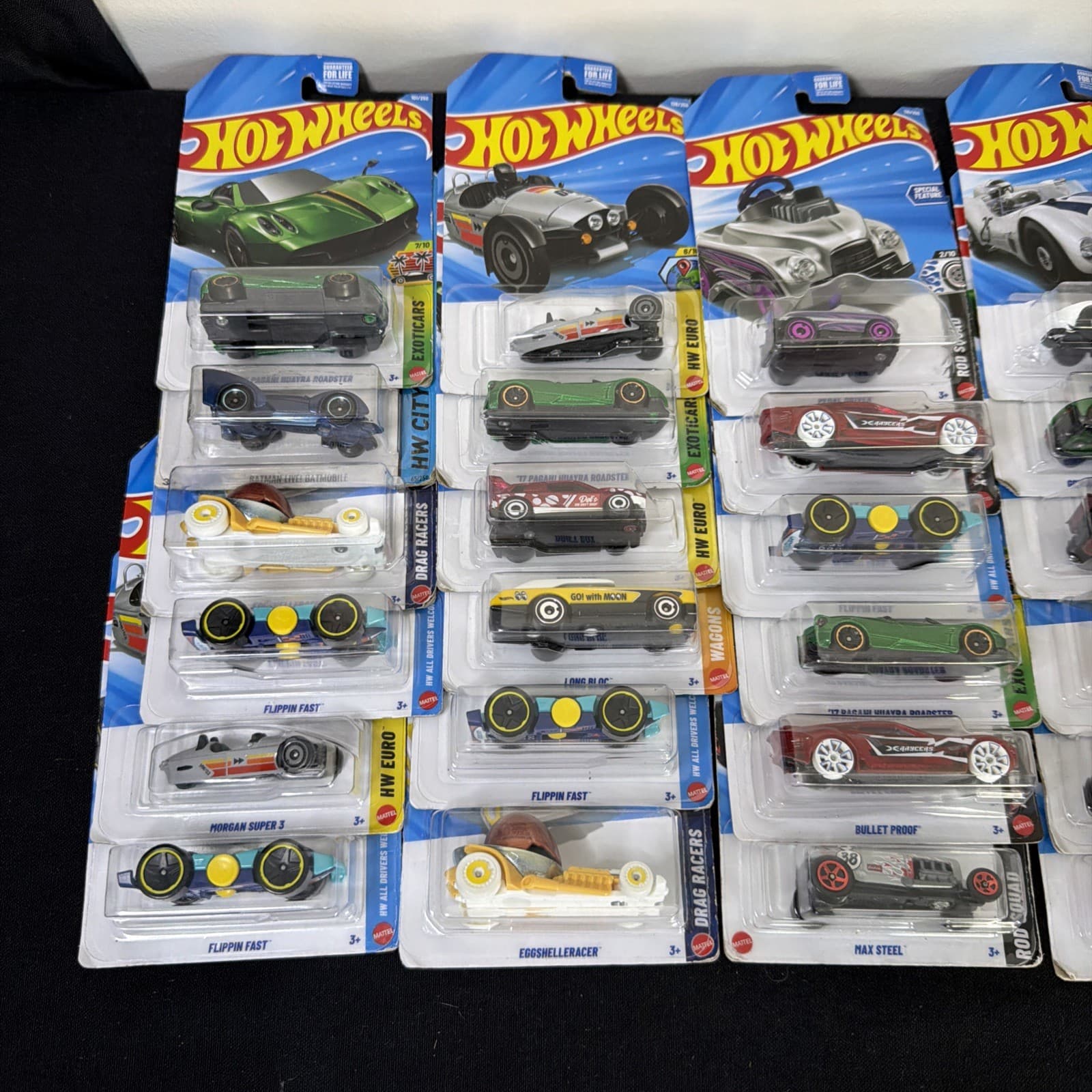 hot wheels lot of 36 - Thumbnail 2