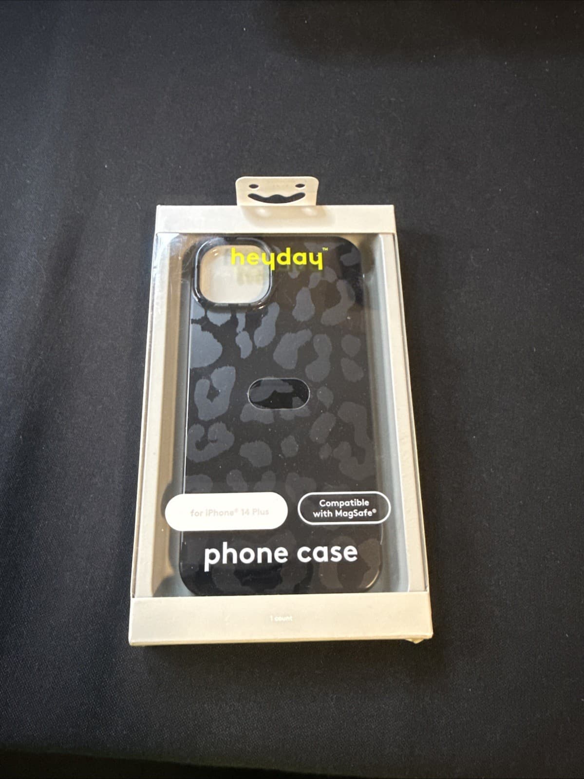 F3. Heyday MagSafe Phone Case for Apple iPhone 14 Plus - Black Cheetah - Thumbnail 2