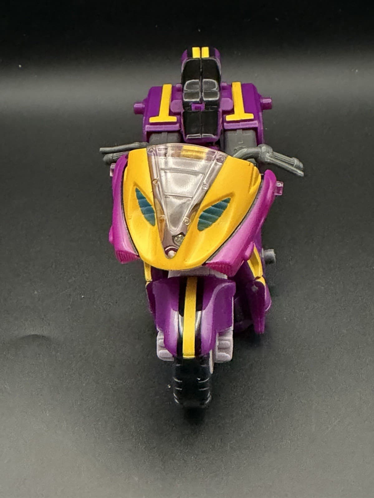 Sideways from the Transformers: Armada - Thumbnail 2