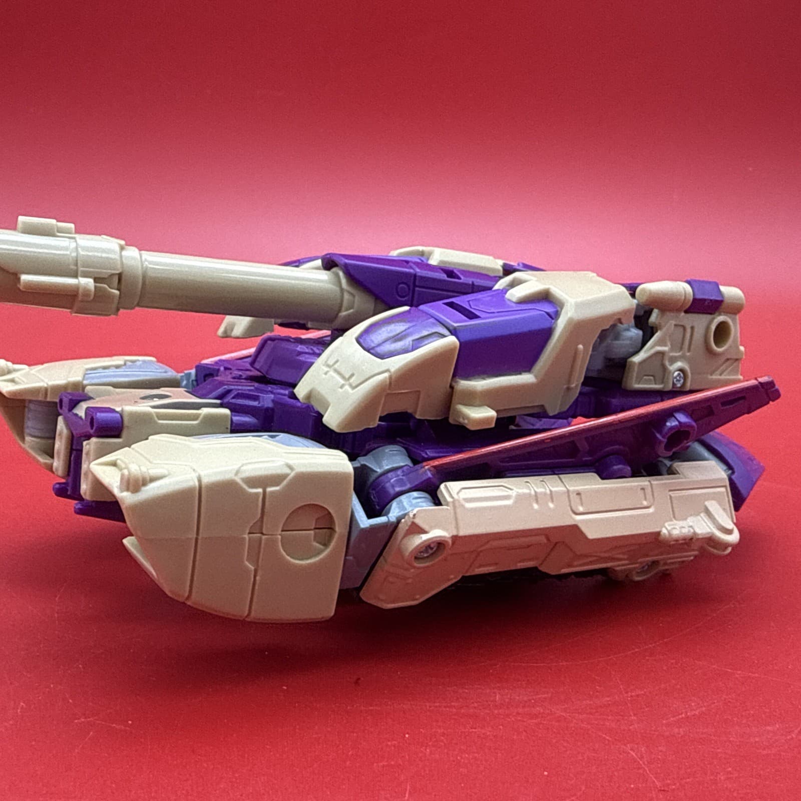 Transformers Legacy Leader Class Blitzwing - Thumbnail 4