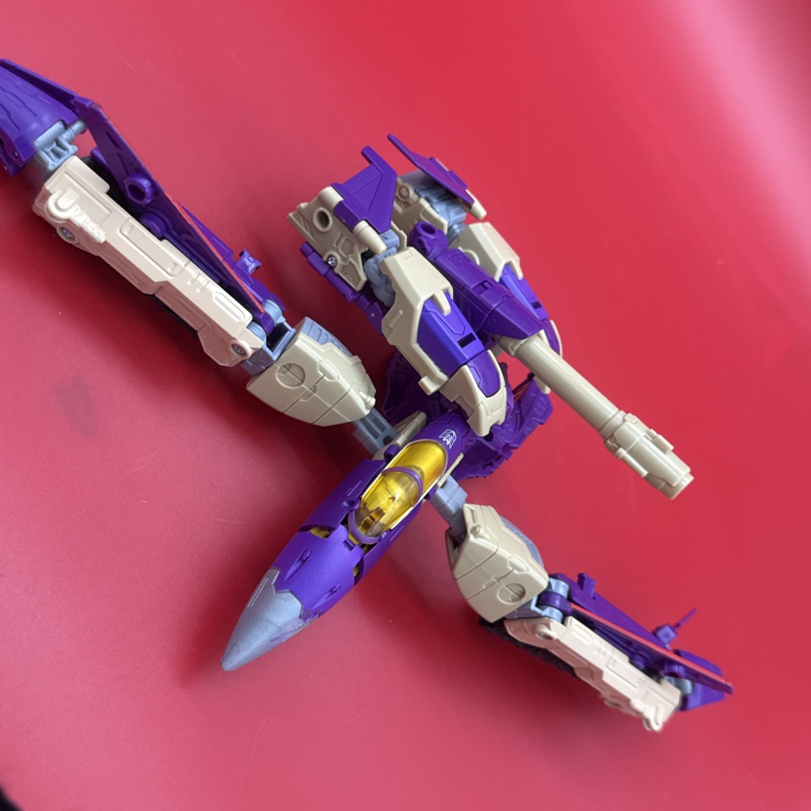 Transformers Legacy Leader Class Blitzwing - Thumbnail 5